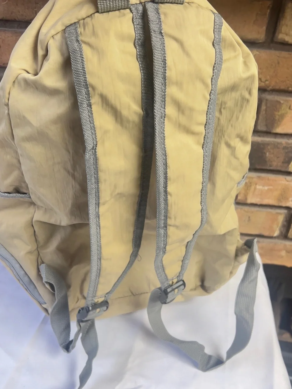 Cortege Men's Beige Lightweight Everyday Backpack
